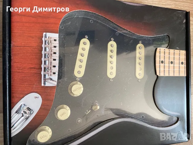 Fender Donner пикгард за китара стратокастер, снимка 3 - Китари - 48850159