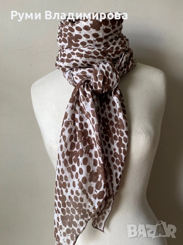 Памучен шал Маnila Grace в бяло и шоколадово кафяво, снимка 6 - Шалове - 54005701