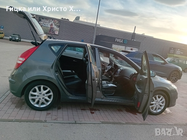 Hyundai i30 1.6i*126кс*КОЖА, Хечбек, , снимка 3 - Автомобили и джипове - 52484887
