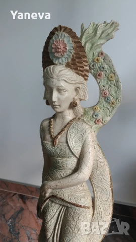 Балийска танцьорка в традиционни одежди. , снимка 4 - Статуетки - 53989268