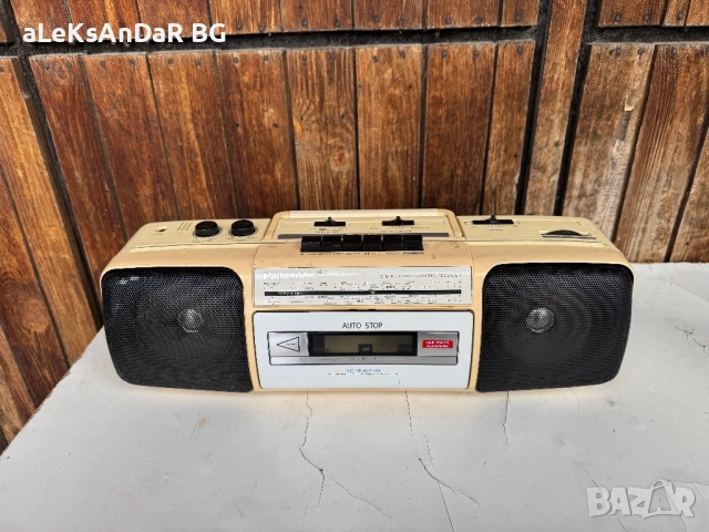 Радио касетофон Panasonic , снимка 2 - Радиокасетофони, транзистори - 51472185