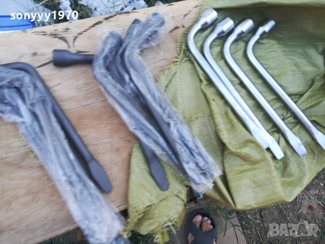 17/19/21mm-КЛЮЧ ЗА ГУМИ-ЯК УСИЛЕН 2808251150