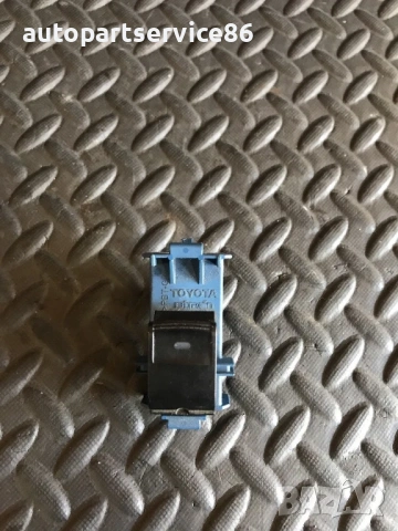 Бутон за стъкло за задна дясна врата за Toyota Avensis (2009-2013) 84810-05070