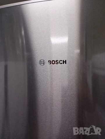 Иноксов комбиниран хладилник с фризер Бош Bosch Total No Frost с 2 години гаранция!, снимка 3 - Хладилници - 52579986
