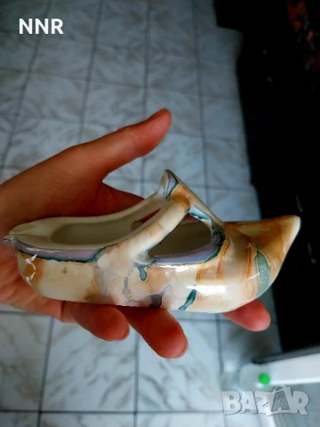 Пепелник цървул 