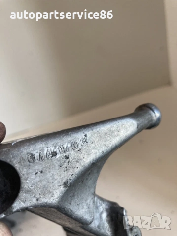 Конзола / държач за Mercedes C220 CDI CL203 150Hp (2007) A6460160038, снимка 2 - Части - 53897411