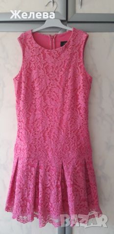 Дамска розова рокля-дантела, размер S, снимка 1 - Рокли - 46409199