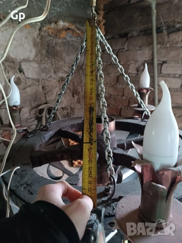 Продавам ръчно направен полилей колело от каруца, снимка 3 - Полилеи - 52688608