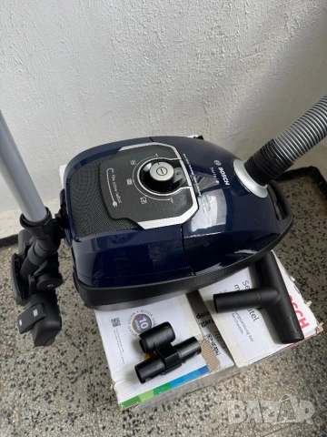 Прахосмукачка с Торба Bosch Series 8 BGL8XPER 700W, Тиха, XXL Накрайници, Дълъг Кабел!, снимка 6 - Прахосмукачки - 54173819