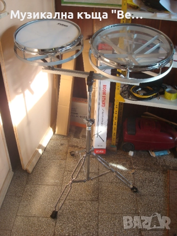 Бонгоси със стойка