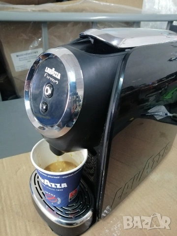 Кафемашина за капсули LAVAZZA FIRMA LF300