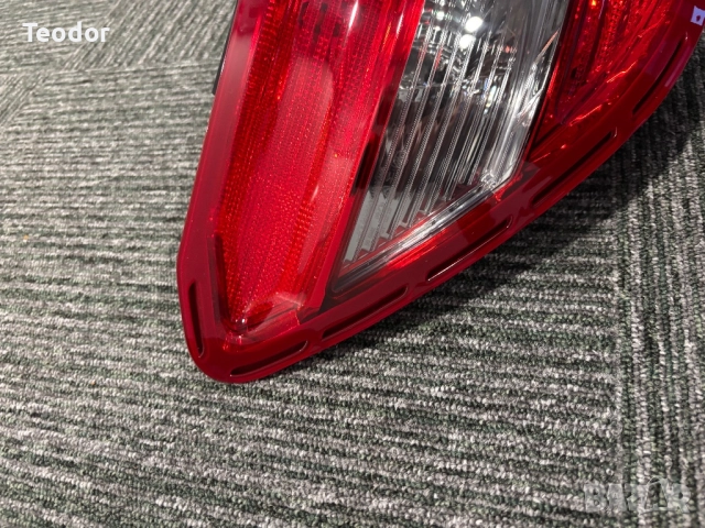 Нов стоп за Mercedes W204 , снимка 2 - Части - 52458145