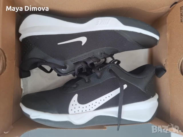 Nike маратонки НОВИ-38,5