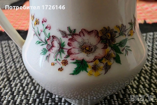 Порцеланова латиера на Китка със златен кант. , снимка 7 - Сервизи - 54058003