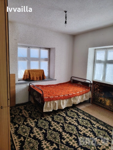 Къща на два етажа , снимка 12 - Къщи - 53657846