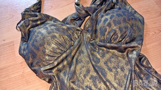 Guess топ, снимка 2 - Корсети, бюстиета, топове - 53980025