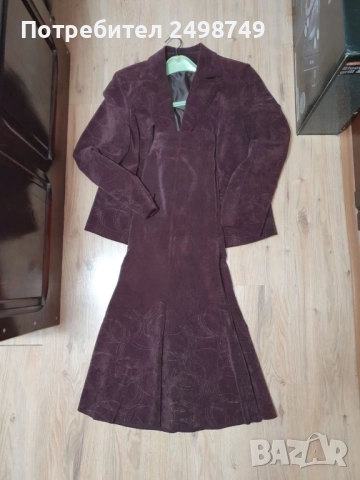 Дамски костюм, снимка 2 - Костюми - 52263762