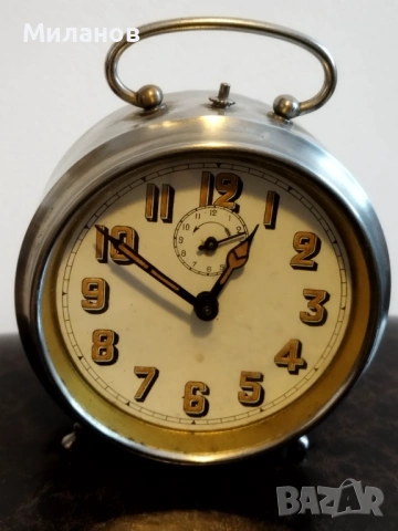 Стар френски будилник, настолен часовник