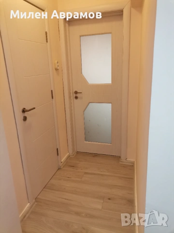 Давам под наем 470евро.Тристаен напълно обзавден Варна, широк център. , снимка 5 - Апартаменти - 53923977