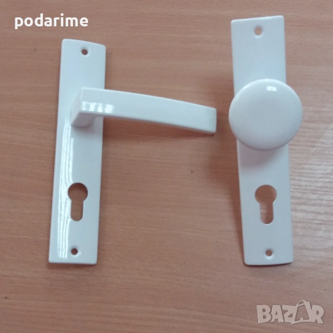 Дръжка с топка - 70 мм междуцентрие, бяла, снимка 2 - Входни врати - 51482022