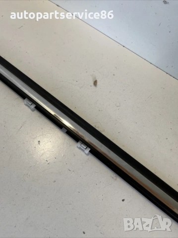 Задна лява лайсна за стъкло на врата за Peugeot 4007 2.2 HDI (2009), снимка 2 - Части - 53648424