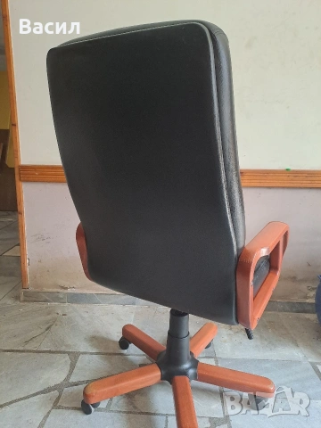 Голям офис стол , снимка 4 - Столове - 54098251