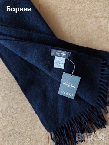 Dressman нов с етикет шал в тъмно синьо от 100 % вълна, снимка 4 - Шалове - 53724780