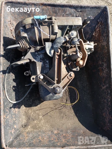 Скоростна кутия за Дачия Сандеро 