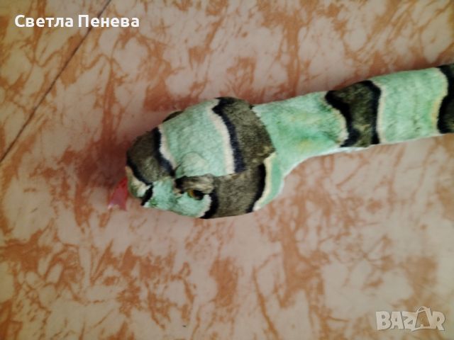 Плюшена гърмяща змия, снимка 1 - Плюшени играчки - 45262021
