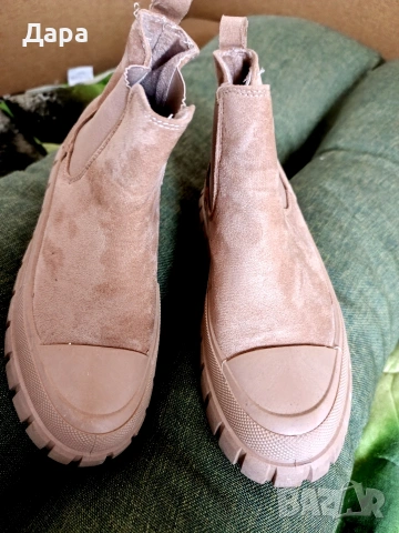 дамски бежови боти, велур , снимка 5 - Дамски боти - 53042341