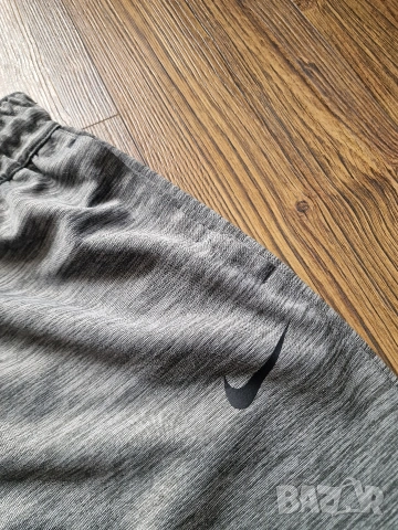 Страхотно мъжко спортно долнище NIKE размер M , снимка 5 - Спортни дрехи, екипи - 53039619
