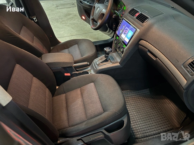 Skoda Octavia * 2.0TDI* 140HP* DSG* CLIMA*, снимка 10 - Автомобили и джипове - 53748968