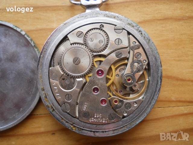 стари съветски джобни часовници "Молния" - работещи, снимка 18 - Антикварни и старинни предмети - 42730782