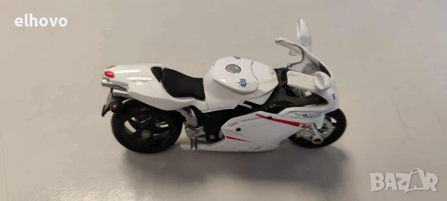 Мотор MV Agusta F4  Burago - Мащаб 1:18, снимка 6 - Колекции - 50765373