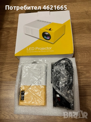 Мини проектор , снимка 3 - Плейъри, домашно кино, прожектори - 52552385