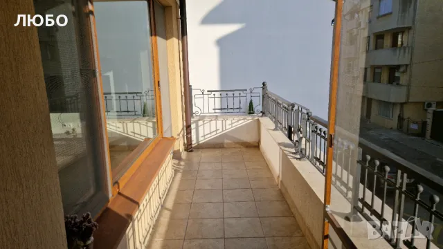 100кв. Апартамент - Супер център , снимка 11 - Апартаменти - 50030125