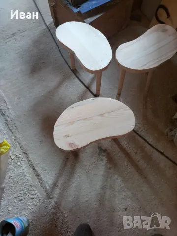 Трикраки столчета , снимка 1