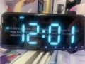 Дигитален Радио Часовник / Часовник с Голям Дисплей и Аларми, снимка 1
