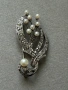 Царствена уникална масивна старинна сребърна брошка с перли и марказити , снимка 1
