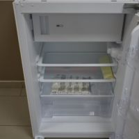 Малък хладилник за вграждане Privileg PRFIF 154, снимка 3 - Хладилници - 45776757