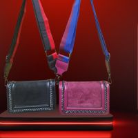 Модерна чанта със спортна дръжка за рамо в наситени пастелни цветове и велурена материя, снимка 2 - Чанти - 45753897