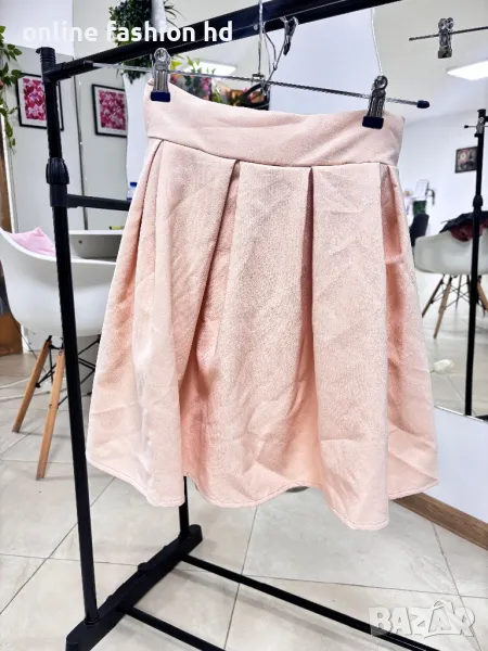 Дамска пола, снимка 1