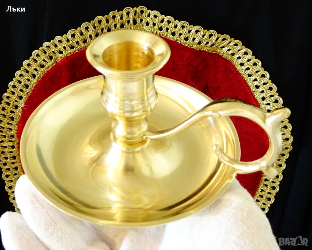 Бронзов свещник с дръжка 240 гр.,барок., снимка 1