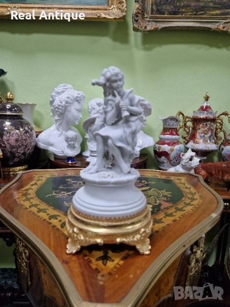Страхотна антикварна италианска порцеланова фигура Capodimonte , снимка 1