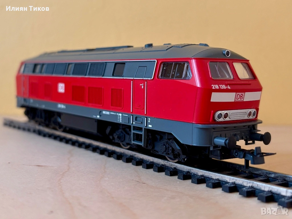 Локомотив Roco BR 218 DB HO 1:87 влак, снимка 1