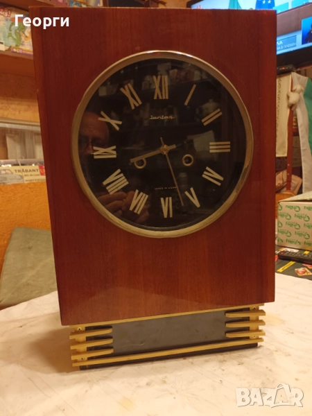 Стенен часовник от1970 год., снимка 1