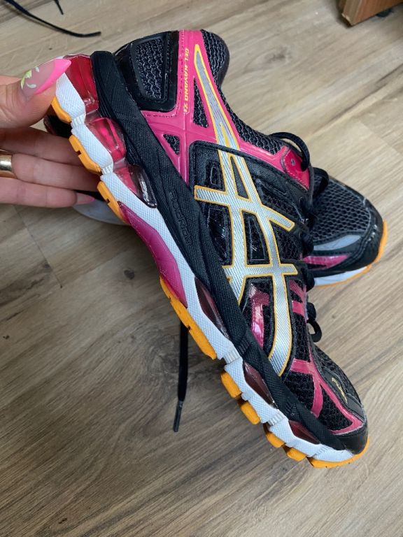 Asics gel kayano 21 black lightning raspberry best sale