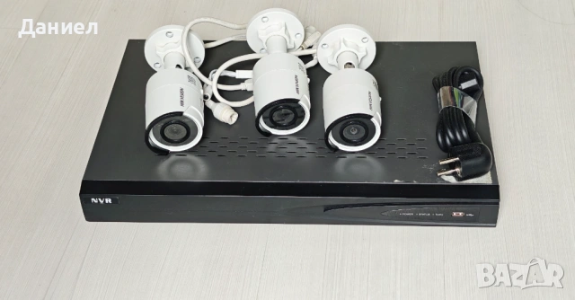 Hikvision комплект за видеонаблюдение с 3 IP камери