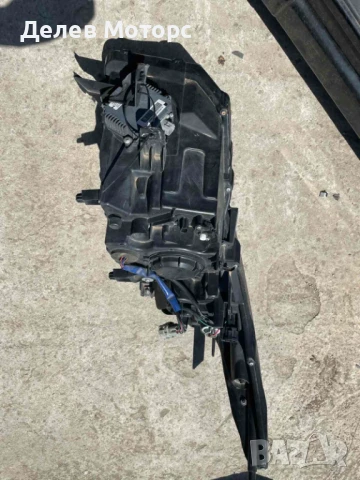 Фар десен със една счупена щипка за Infiniti FX 37 S, 320 ph., 2009, engine VQ37VHR, 157 000 km, снимка 3 - Части - 50819847