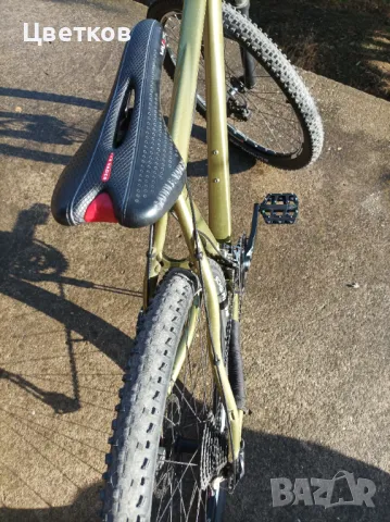 Планински велосипед Giant 29 цола, части Deore XT, хидравлични спирачки, снимка 4 - Велосипеди - 50078032